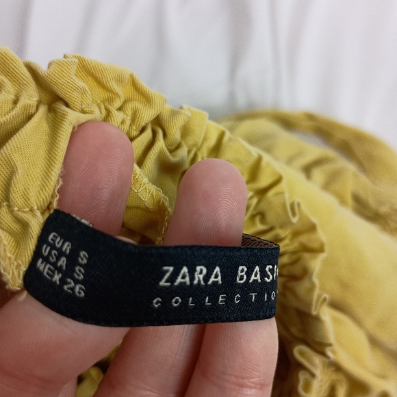 2/$30 ZARA Butterly Yellow Off-Shoulder Romper with Belt (#338) - Picture 2 of 7